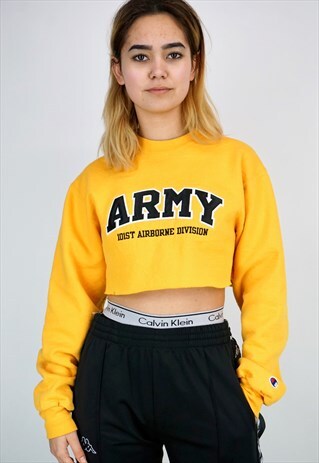 VINTAGE 90'S CHAMPION CROPPED SWEATSHIRT