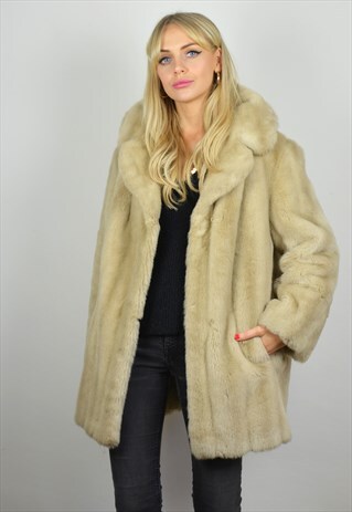 PREMIUM VINTAGE 70S CREAM BLONDE FAUX FUR COAT