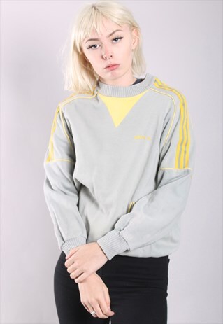 VINTAGE ADIDAS SWEATSHIRT