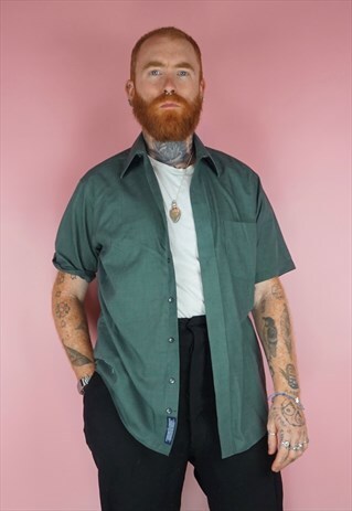 VINTAGE 1990S SHORT SLEEVED SHIRT