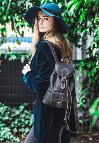 THE BLACK HUNTER LEATHER BACKPACK (SMALL)