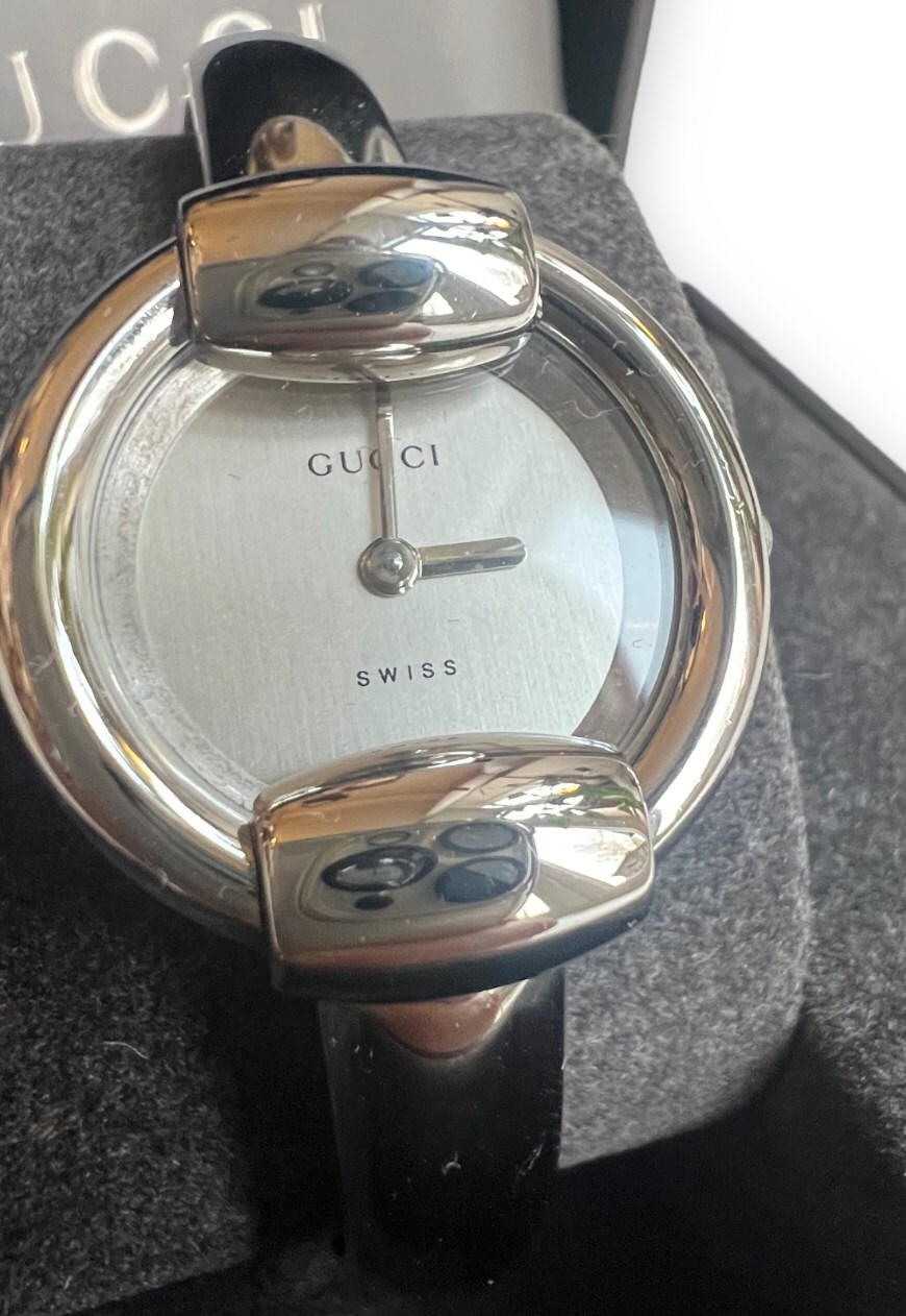 Gucci 1400l silver sales watch price