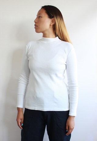 VINTAGE WHITE MINIMAL ROLL HIGH NECK JUMPER