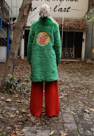 FIRE ON EYES GREEN FAUX FUR