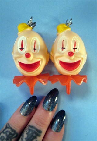 LARGE CLOWN VINTAGE KITSCH FESTIVAL EARRINGS