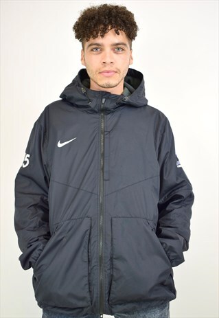 VINTAGE 90S NIKE BLACK JACKET