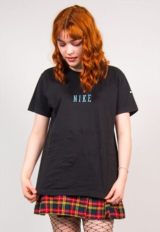 NIKE VINTAGE 90'S BLACK SHORT SLEEVE SPORTS T-SHIRT
