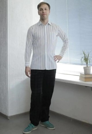 VINTAGE 90'S CLASSY WHITE STRIPPED LONG SLEEVE SHIRT