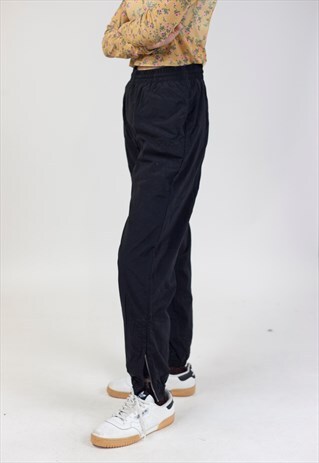 VINTAGE 90S FILA BLACK SHELL TRACKSUIT BOTTOMS