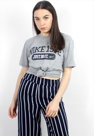 90'S RETRO GREY LOGO SPELL-OUT T-SHIRT