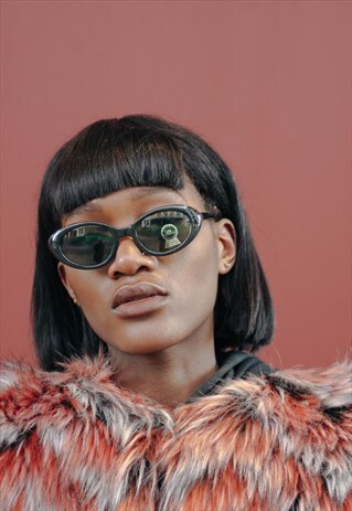 VINTAGE BLACK OVAL CAT-EYE SUNGLASSES 60S 80S FESTIVAL SUMME
