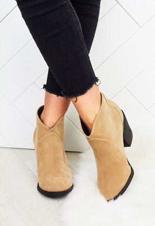 BEIGE BLOWFISH ANKLE BOOTS