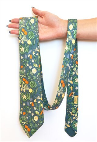 VINTAGE HERMES FRUIT & VEGETABLE PRINT SILK TIE