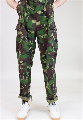 VINTAGE CAMO ARMY 90'S CARGO TROUSERS