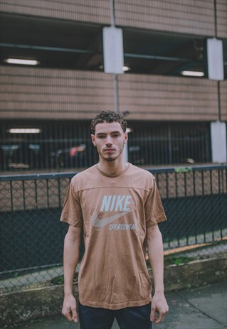 VINTAGE NIKE SPELL OUT T-SHIRT