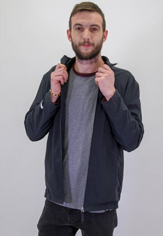 VINTAGE PUMA LOGO JACKET IN BLACK MEDIUM