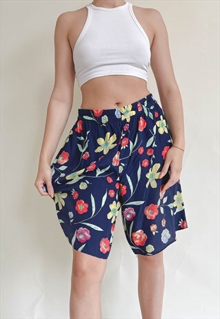 Vintage 90s Relaxed Floral Pattern Midi Womens Shorts M