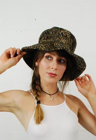 VINTAGE OVERSIZED WIDE RIM LEOPARD PRINT BUCKET HAT