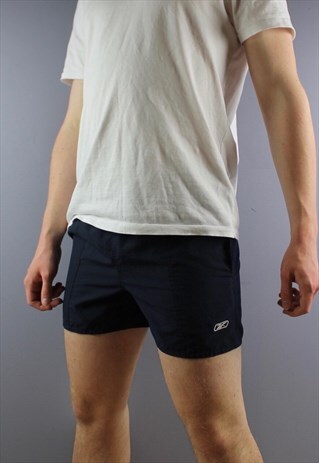 VINTAGE REEBOK SHORTS IN NAVY WITH POCKETS, EMBROIDERED LOGO