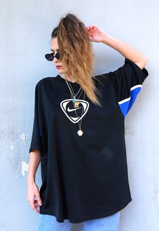 VINTAGE NIKE OVERSIZE T-SHIT IN BLACK