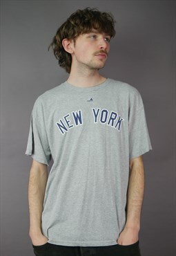 Vintage NY Derek Jeter Slogan Graphic T-Shirt in Grey