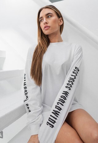 WHO'S WORLD LONG SLEEVE T-SHIRT - WHITE