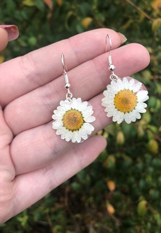 DAISY EARRINGS, REAL FLOWER EARRINGS, SPRING ACCESSORIES,