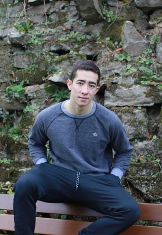 VINTAGE GREY ADIDAS SWEATSHIRT