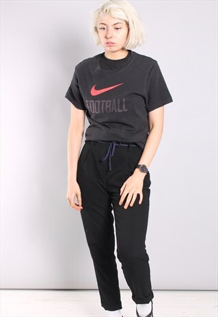 VINTAGE NIKE T-SHIRT