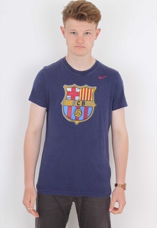 VINTAGE NIKE T SHIRT
