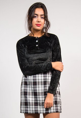 VINTAGE 90'S BLACK RIBBED BUTTON VELVET TOP