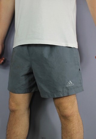 VINTAGE ADIDAS SHORTS IN GREY WITH POCKETS, EMBROIDERED LOGO