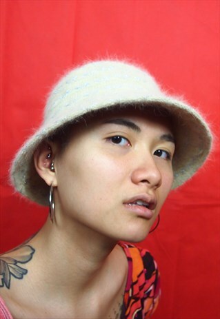 CREAM FLUFFY WOVEN HAT
