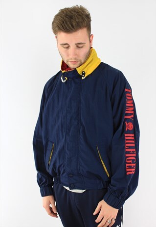 TOMMY HILFIGER ARM SPELLOUT VINTAGE SAILING JACKET