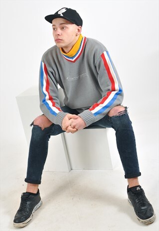 VINTAGE V NECK JUMPER IN GREY