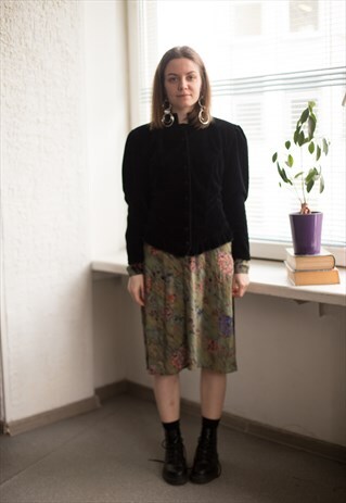 VINTAGE 60'S BLACK BUTTON UP VELVET JACKET
