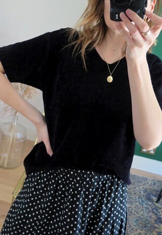 VINTAGE 90S BLACK CHENILLE SHORT SLEEVE JUMPER