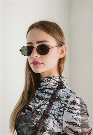 90S INSPO BLACK SUNGLASSES