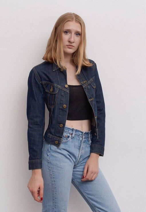 garment image