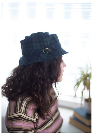 VINTAGE 70'S BLUE PLAID WOOL HAT