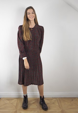 VINTAGE RED PAISLEY DRESS