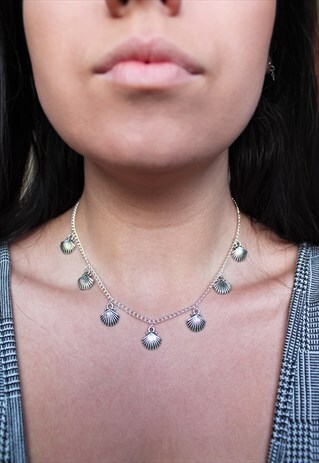 MULTI SHELL NECKLACE