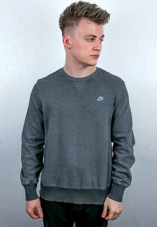 VINTAGE NIKE SWEATSHIRT