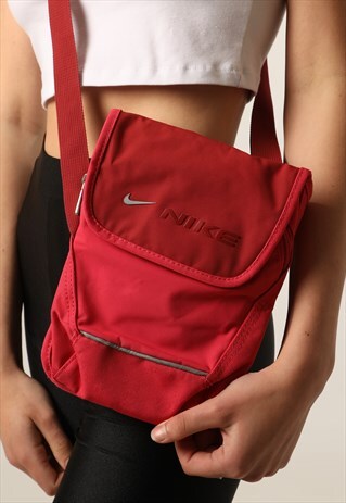 VINTAGE NIKE SHOULDER MESSENGER BAG