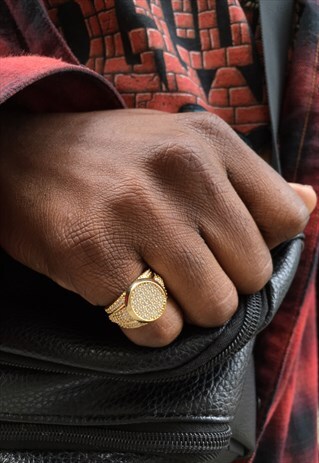MONUMENT RING