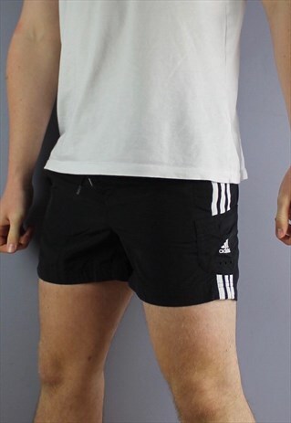 VINTAGE ADIDAS SHORTS IN BLACK WITH POCKETS, EMBROIDERED LOG