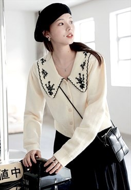 Vintage-Inspired Knitted Cardigan with Embroidery Collar