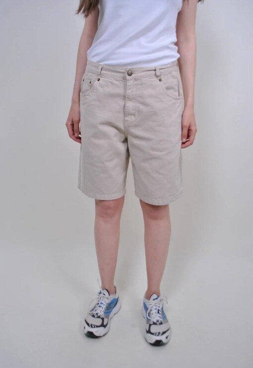 garment image