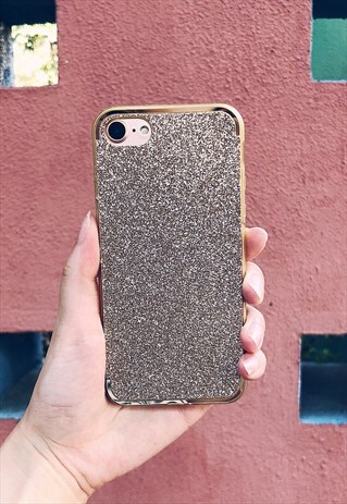 BLING BLING PHONE CASE IN GOLD