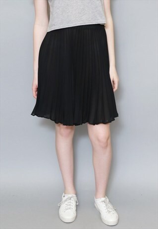 VINTAGE 1990S BLACK CHIFFON CRINKLE MINI SKIRT